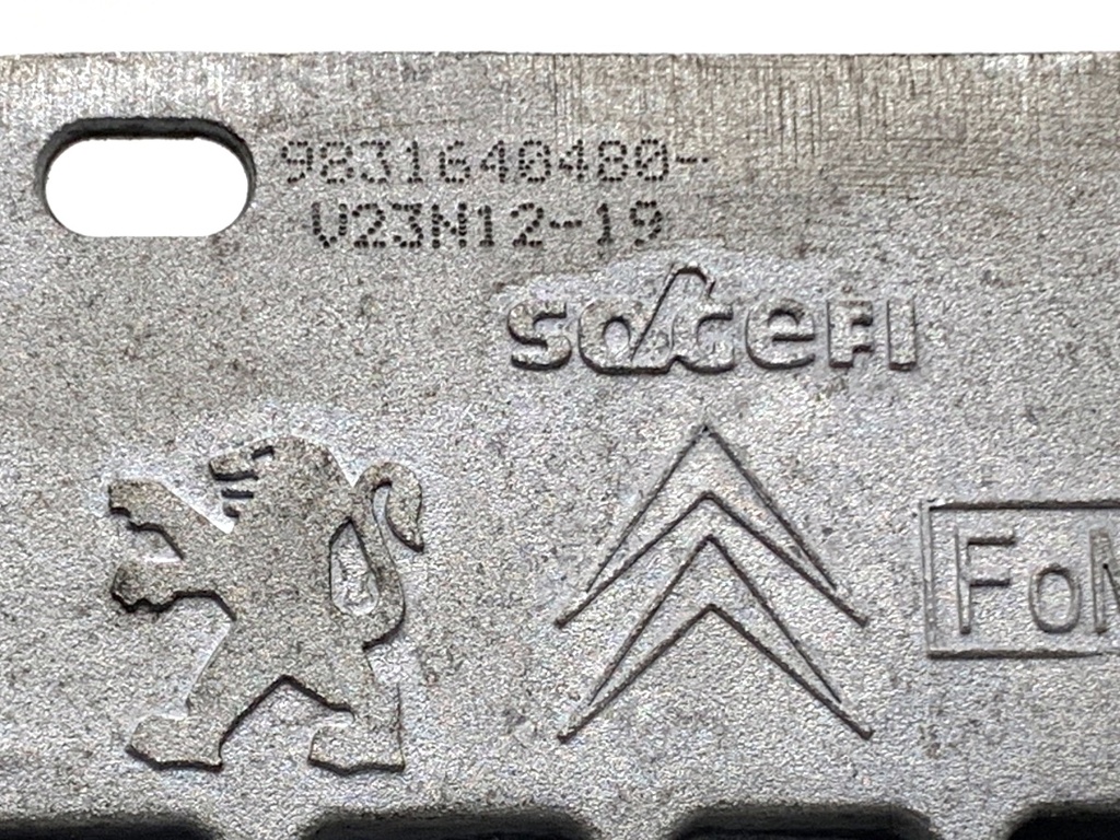 STARK-875467-4