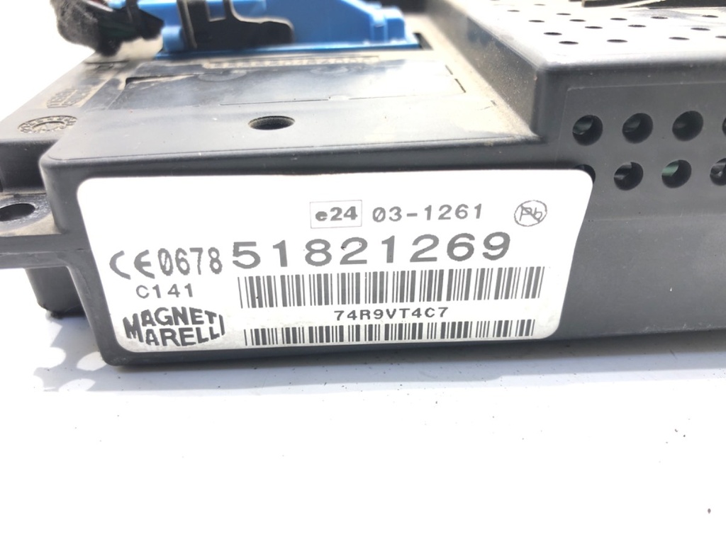 STARK-821275-3