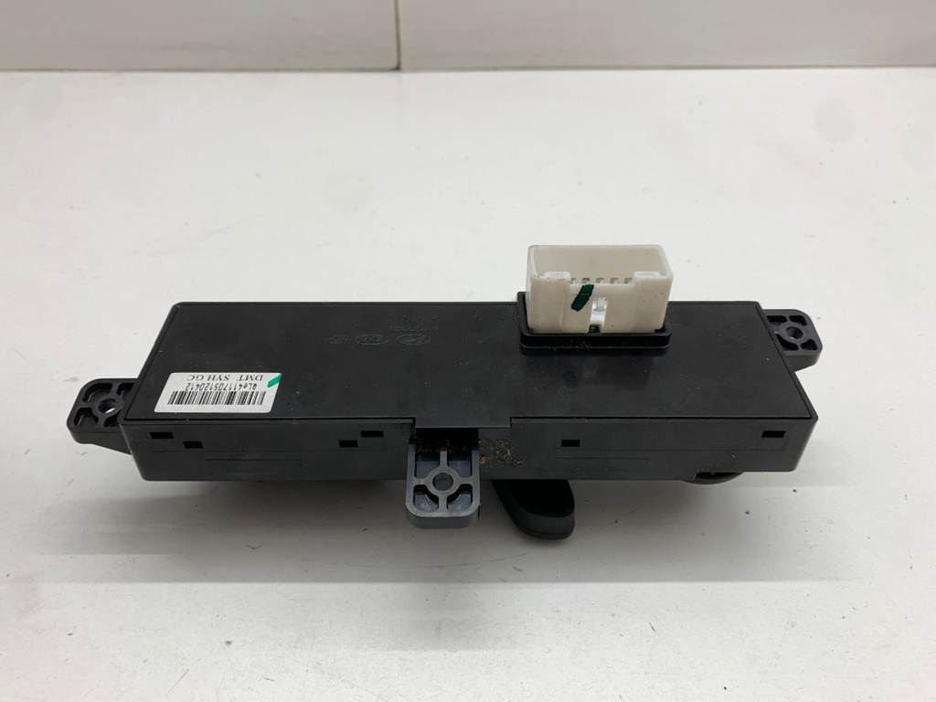 STARK-943048-1