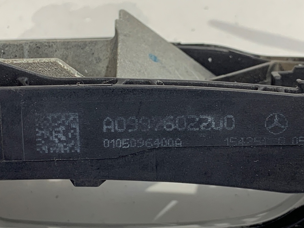 STARK-939868-4