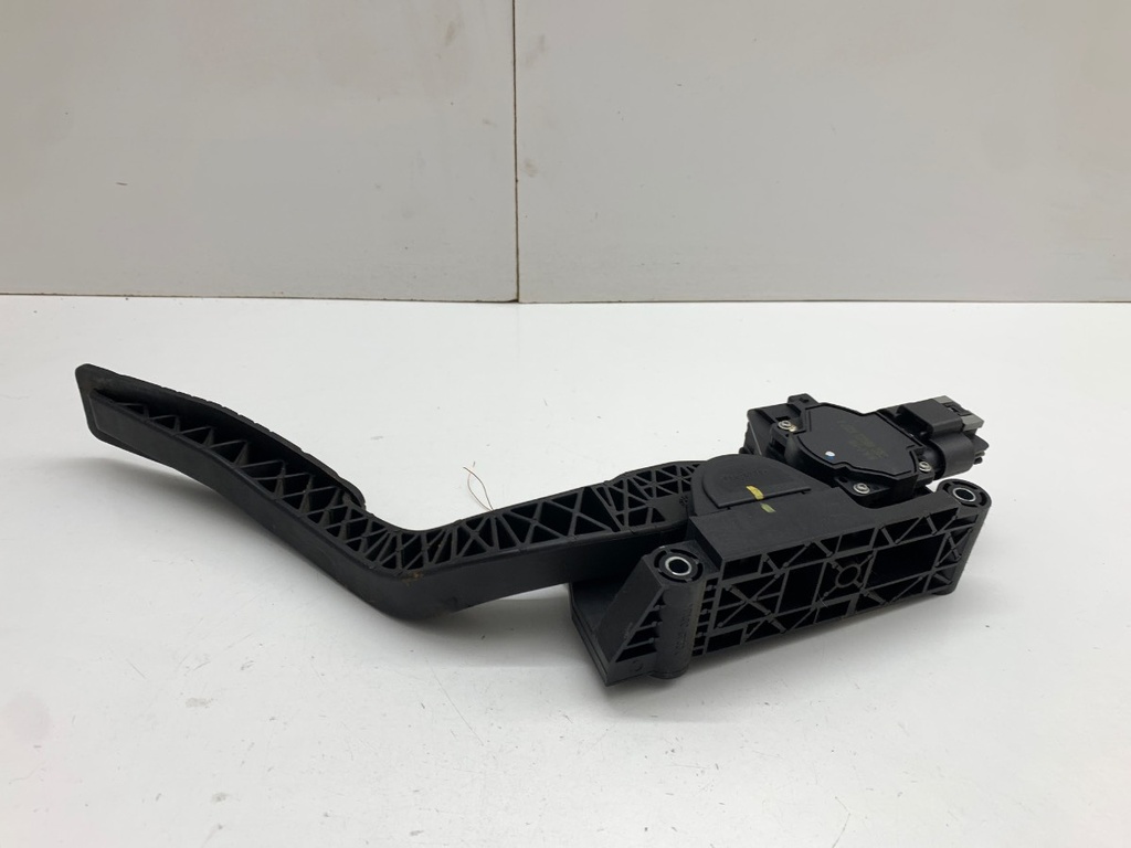 STARK-940567-1