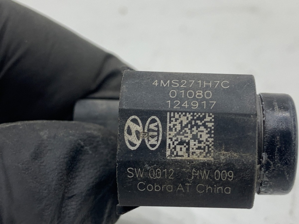 STARK-944992-4