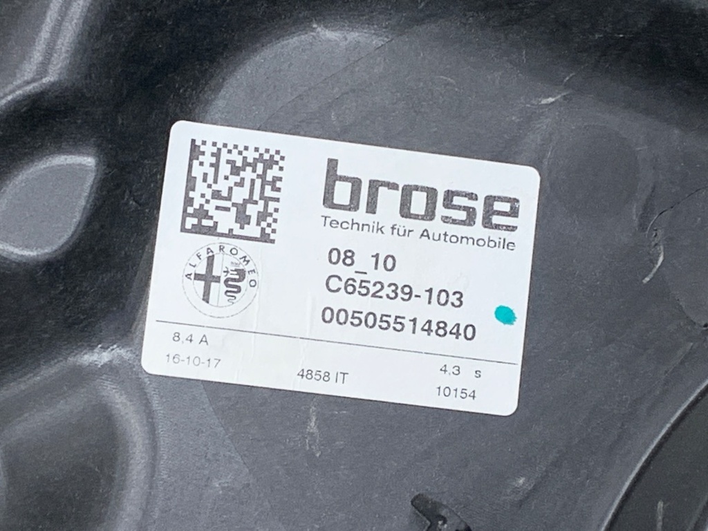 STARK-925939-4