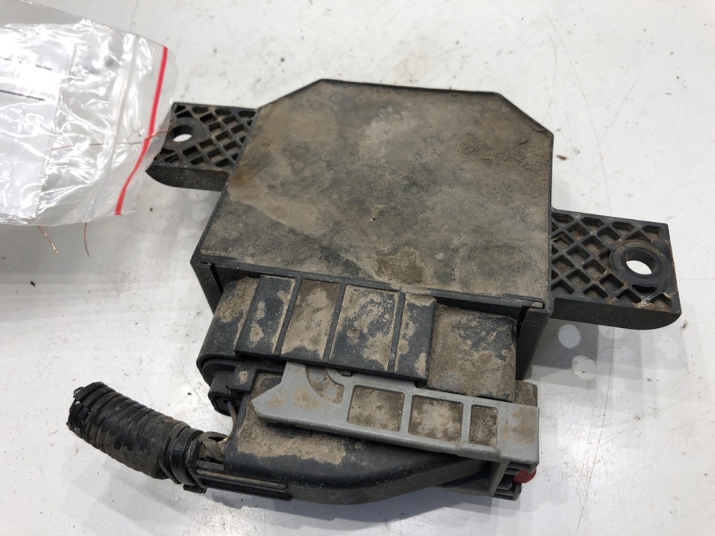 STARK-945713-1