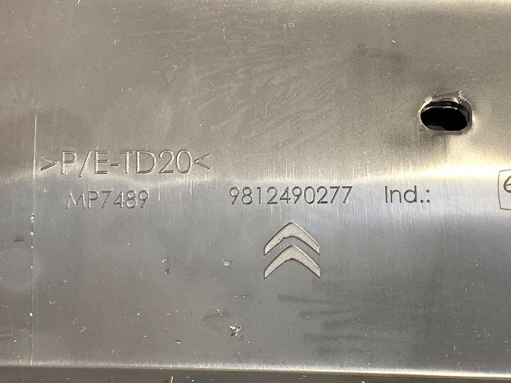 STARK-940875-5