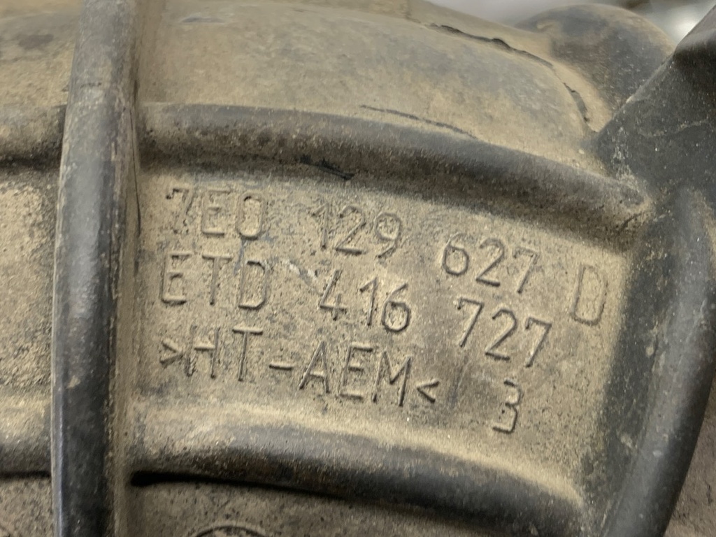 STARK-859681-2