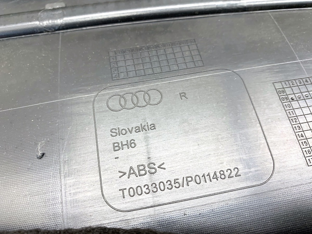 STARK-859972-3