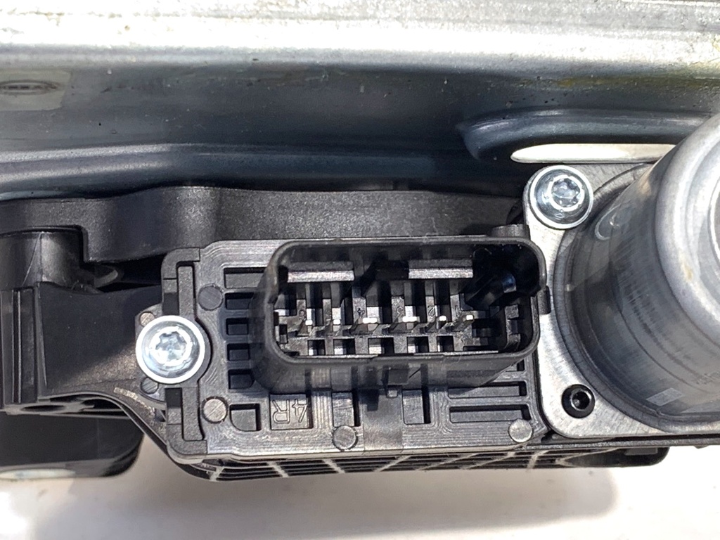 STARK-890584-3