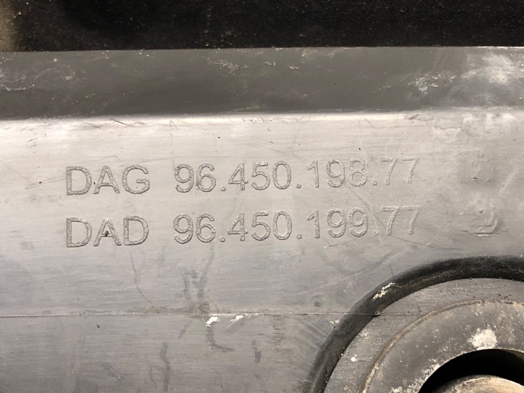 STARK-551050-4