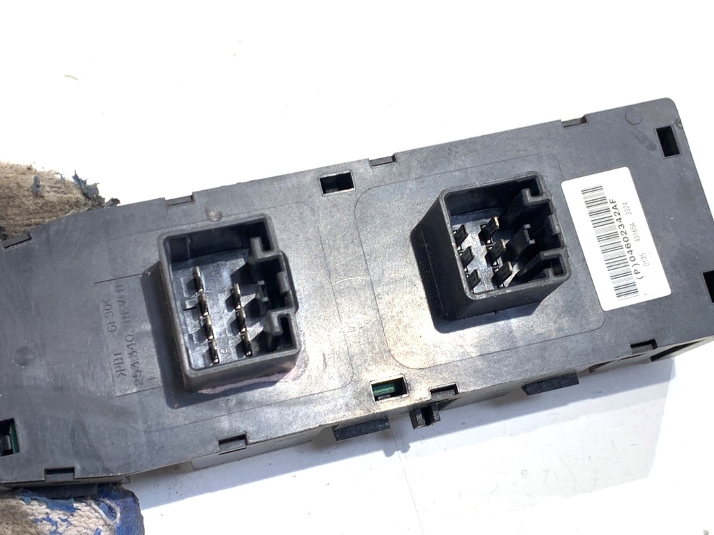 STARK-885772-2
