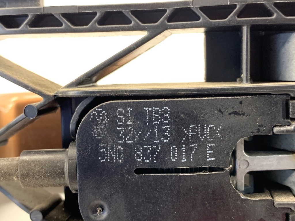 STARK-831142-2