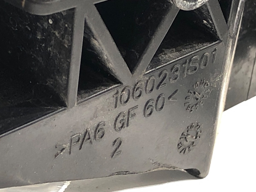 STARK-831887-3