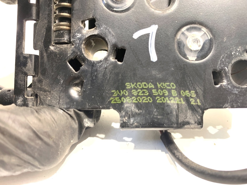 STARK-840843-3