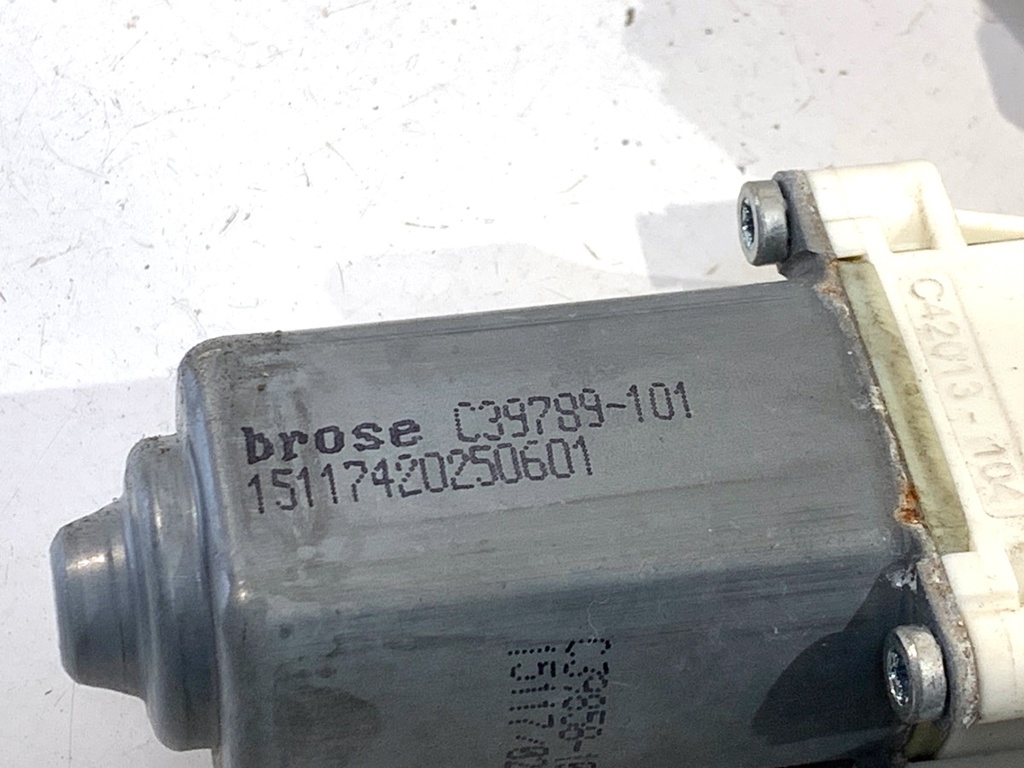 STARK-890243-5