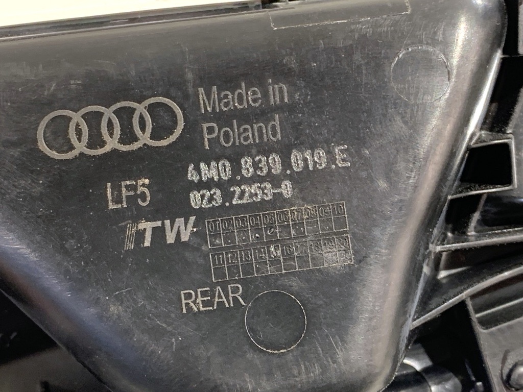 STARK-798226-4