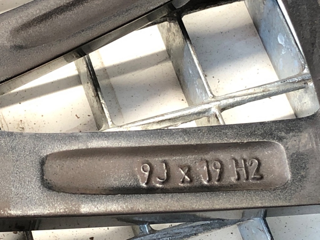 STARK-851627-5