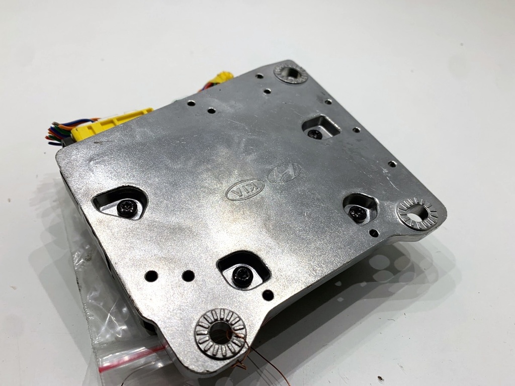STARK-890878-1