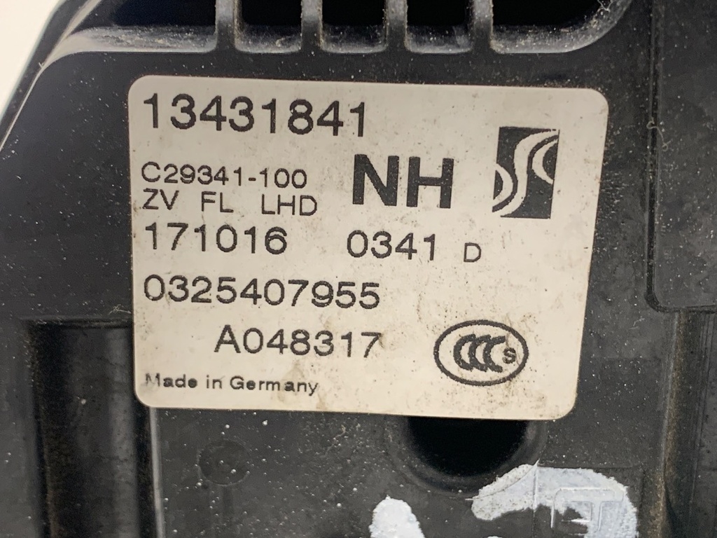 STARK-825381-4