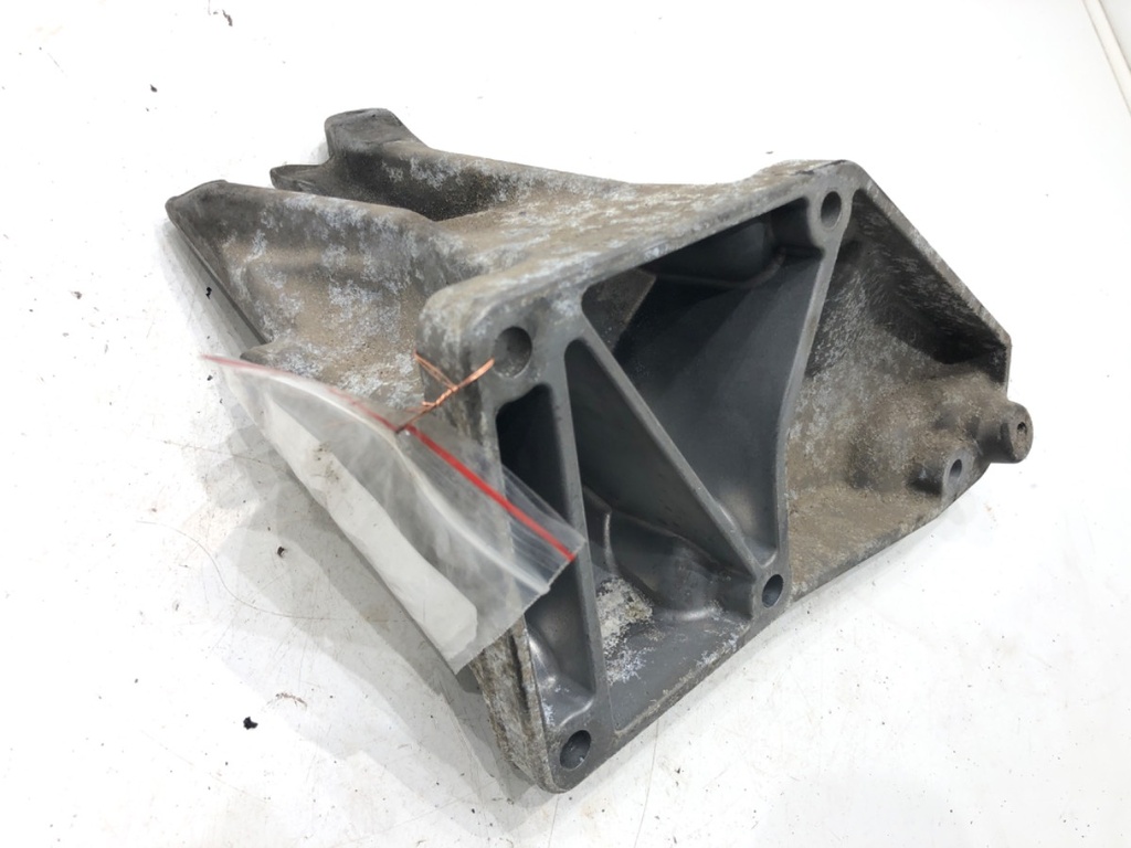 STARK-640481-1