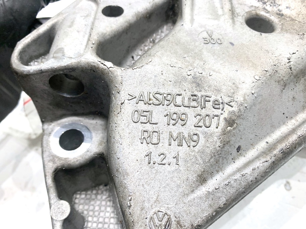 STARK-851570-3