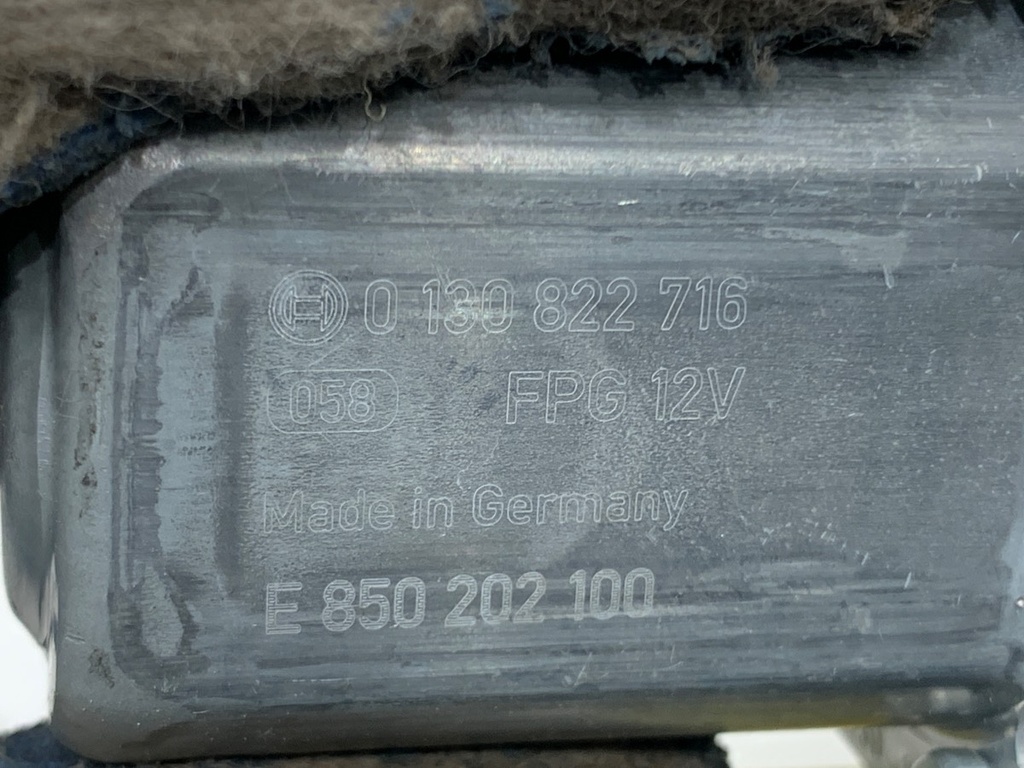 STARK-942972-4
