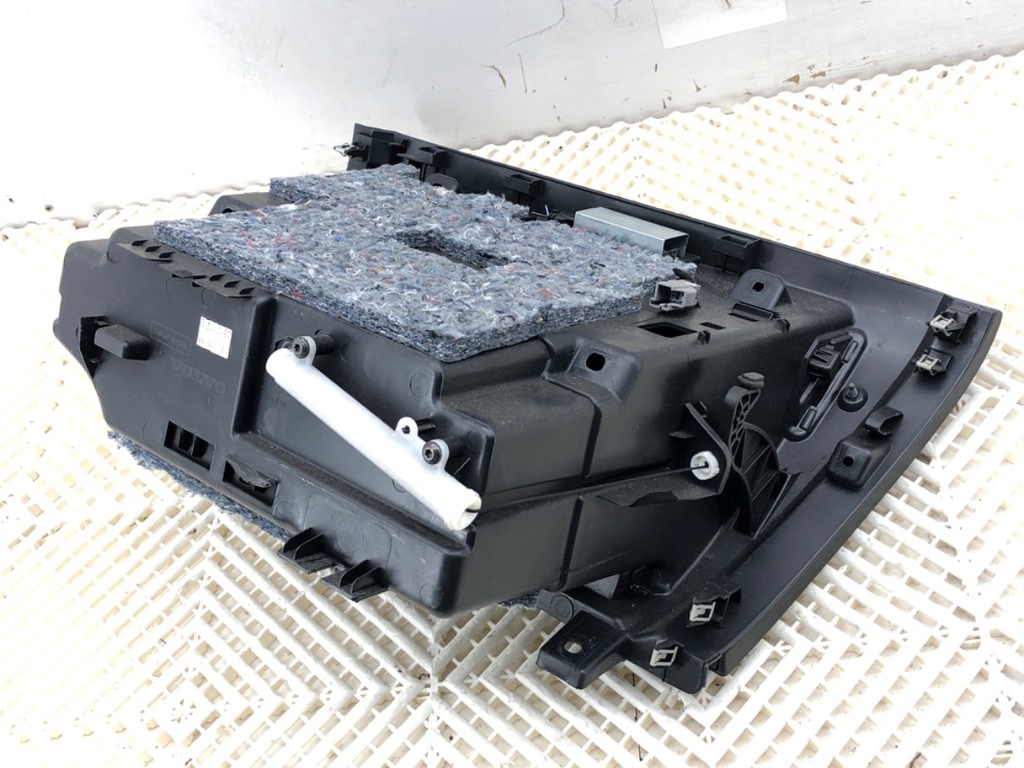 STARK-820496-4