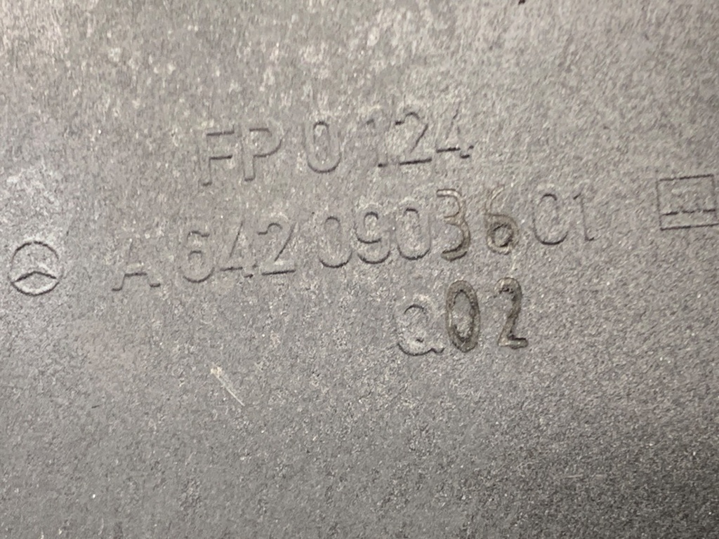 STARK-850869-2