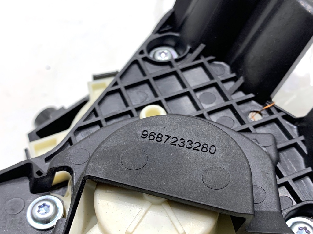 STARK-884309-2