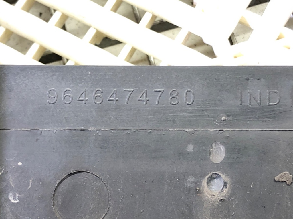 STARK-643143-2