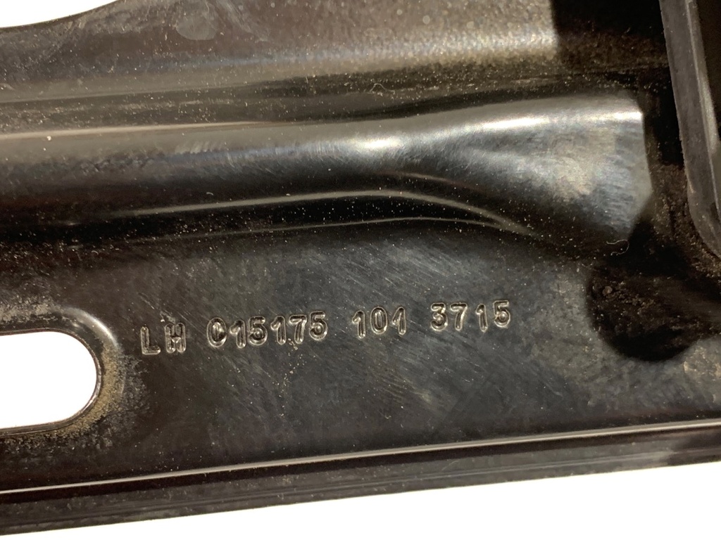 STARK-851427-4