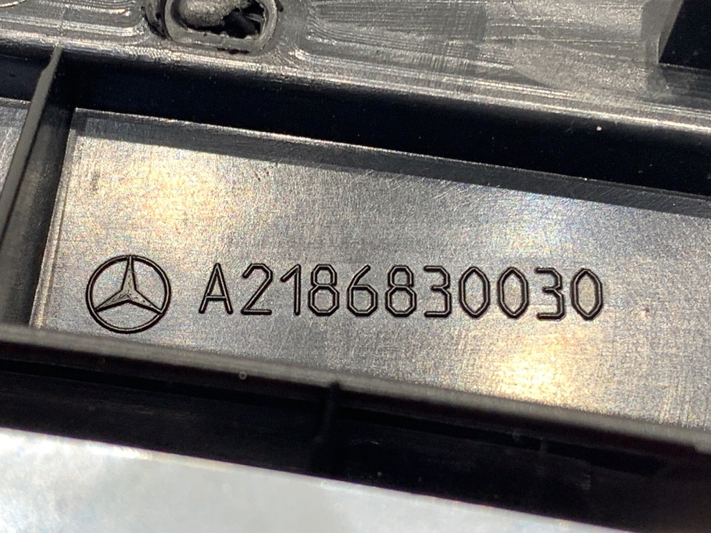 STARK-748067-4