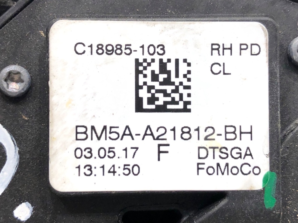STARK-749052-4