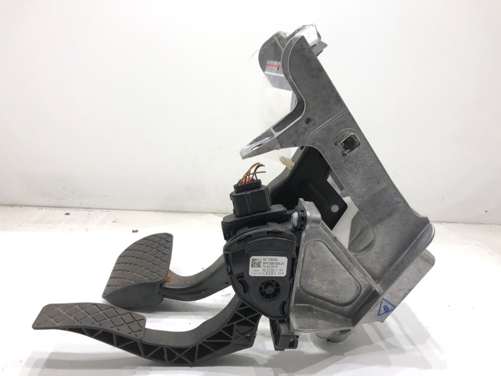 STARK-756875-1