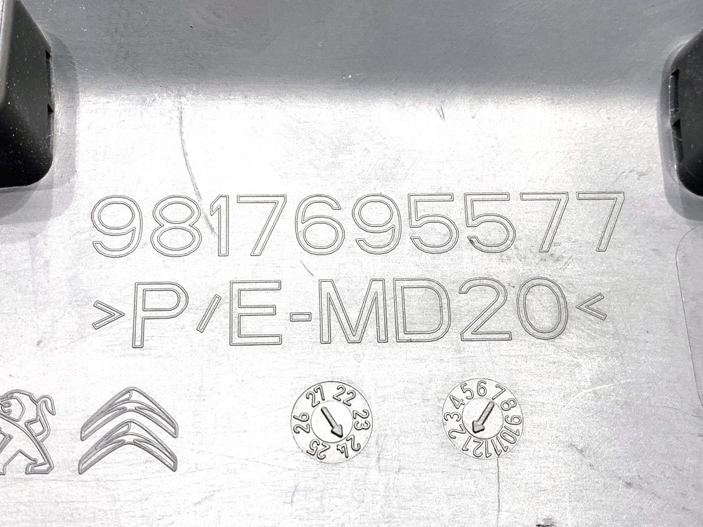 STARK-775952-4