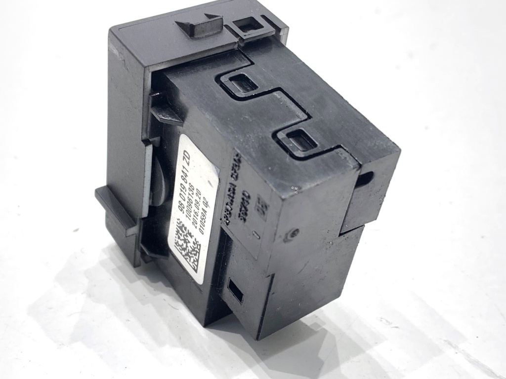 STARK-840971-1