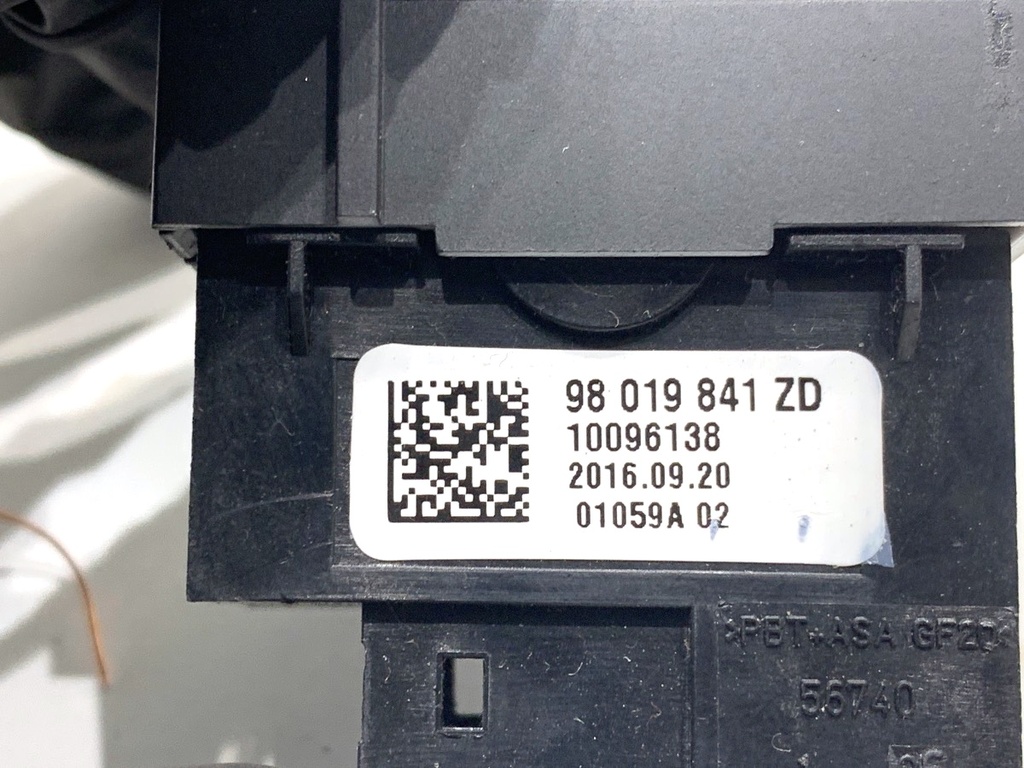 STARK-840971-4
