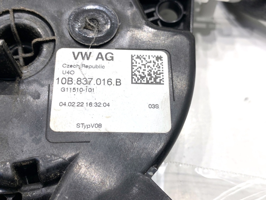 STARK-851157-4