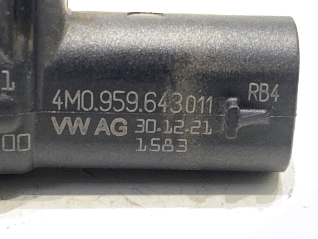 STARK-851230-3