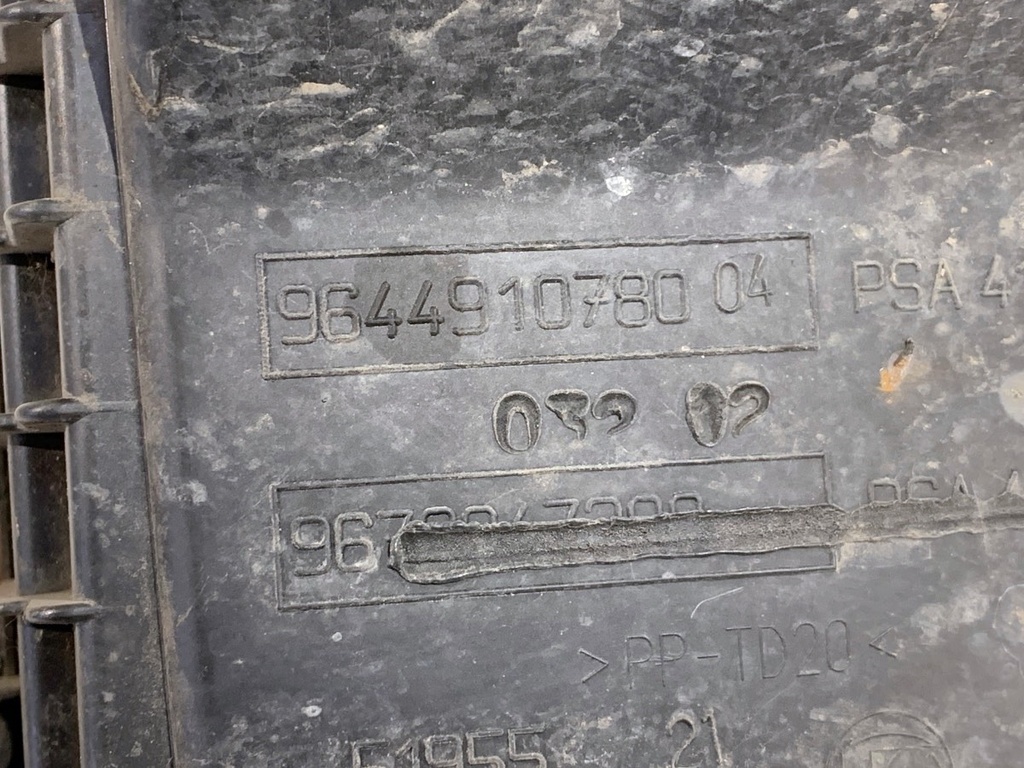 STARK-851959-4