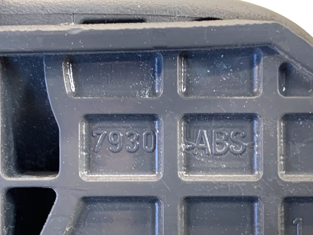 STARK-858670-3