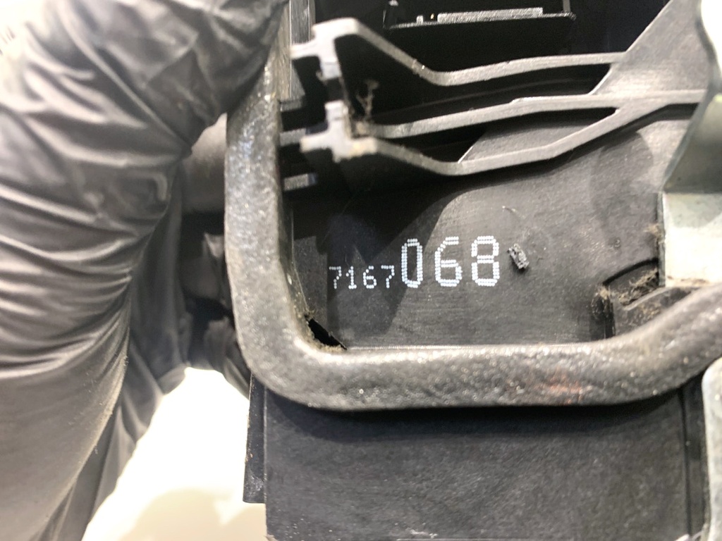 STARK-866505-4