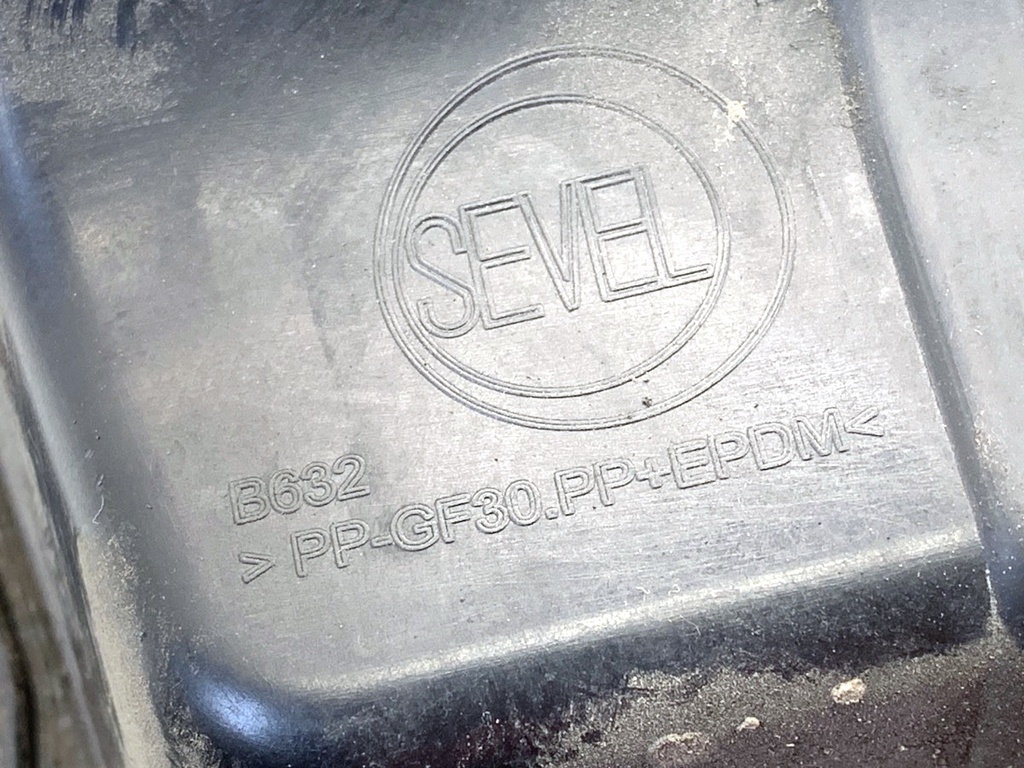 STARK-868079-2