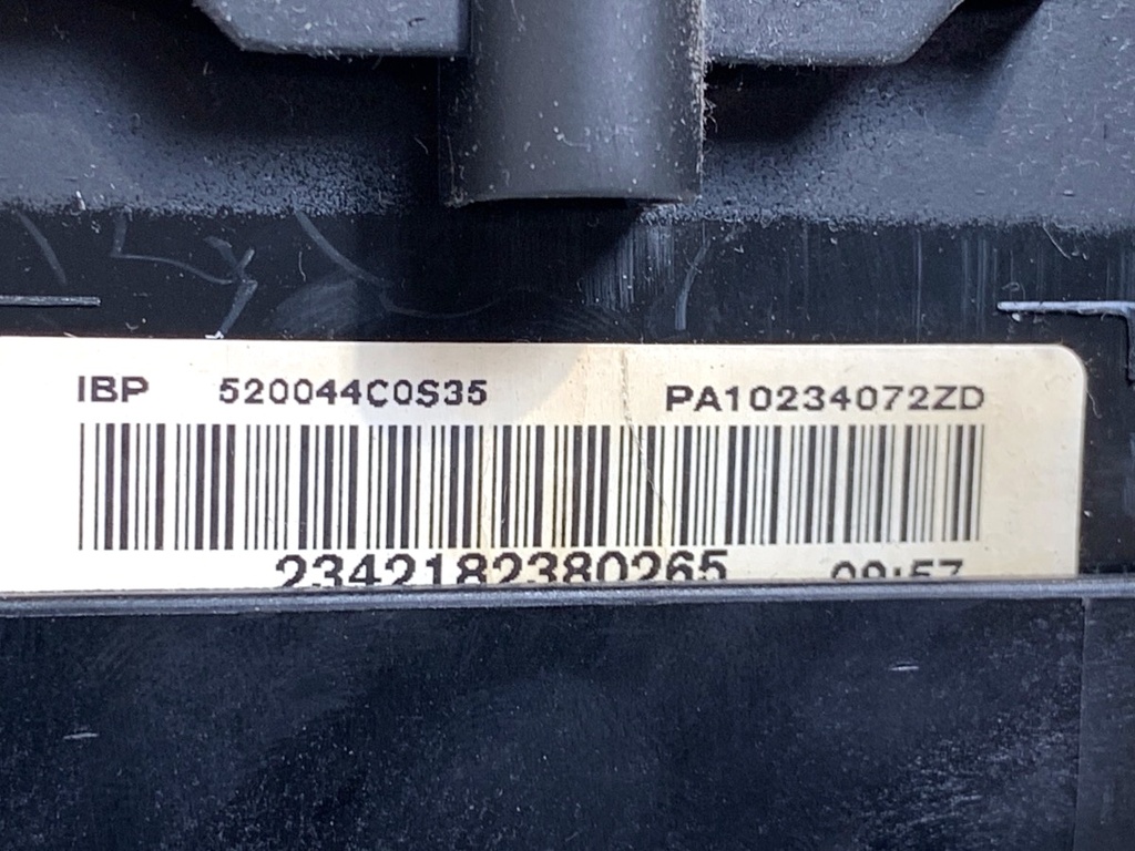 STARK-899879-4