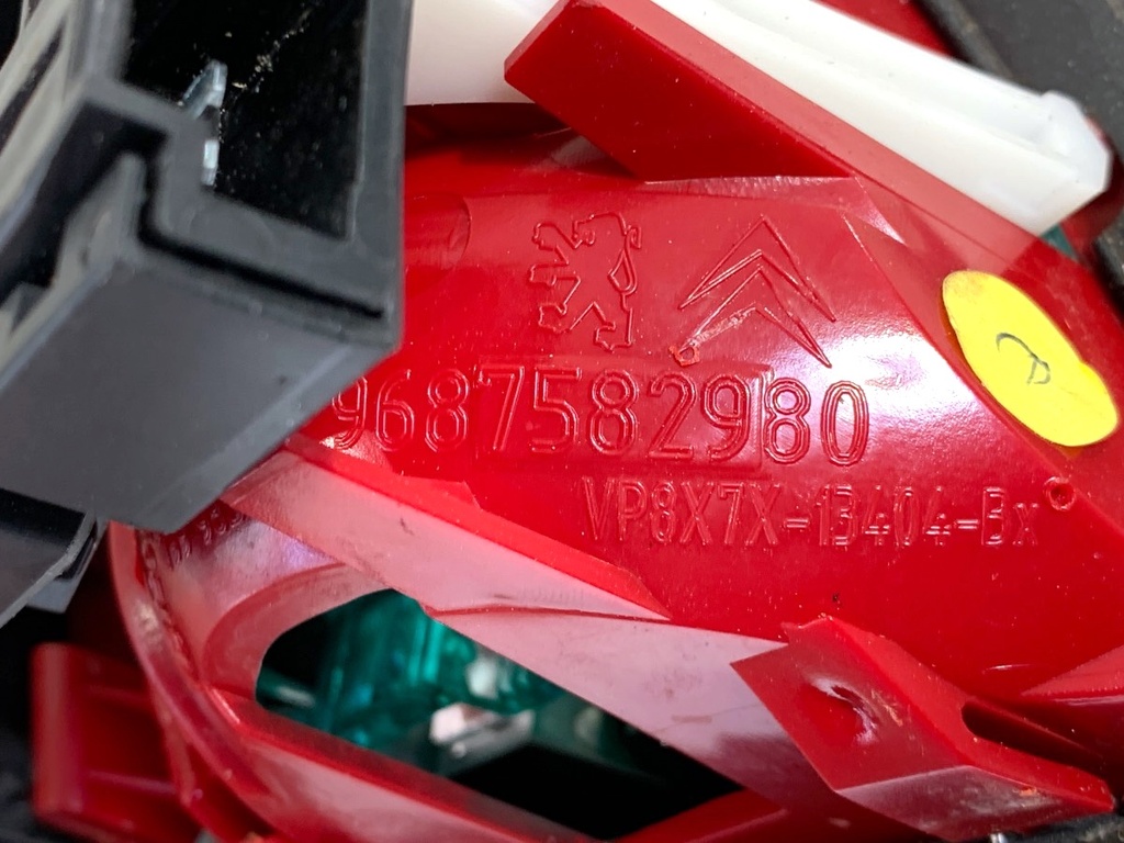STARK-899933-4