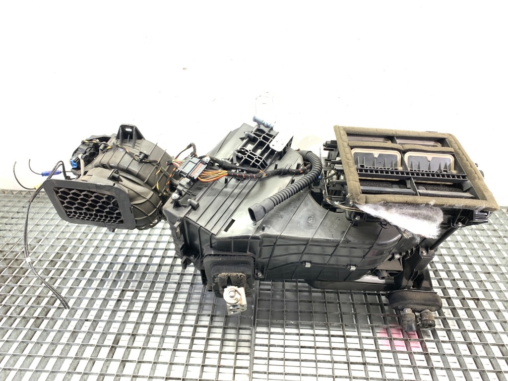 STARK-859692-2