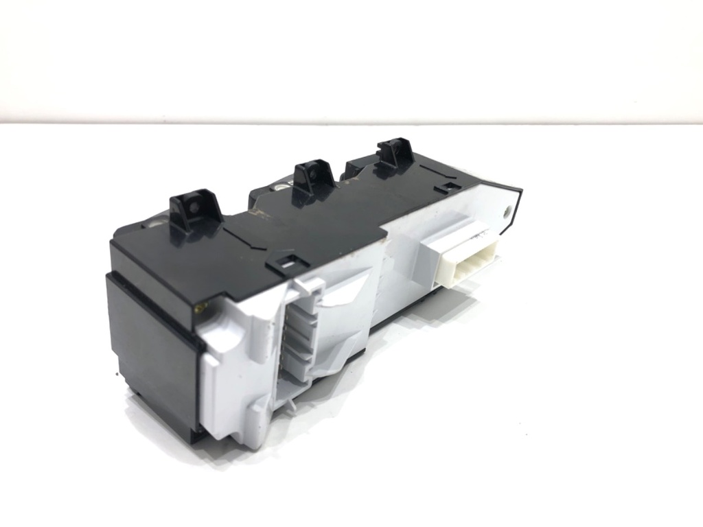 STARK-820686-1