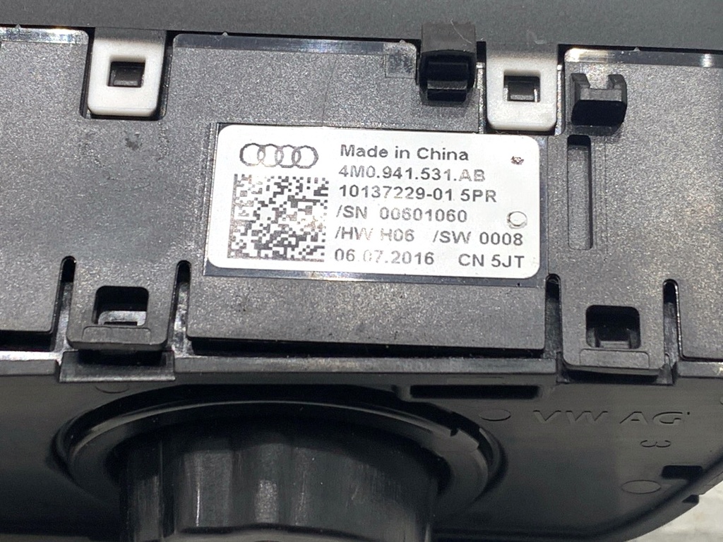 STARK-850560-4