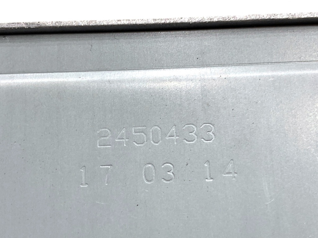 STARK-889132-6