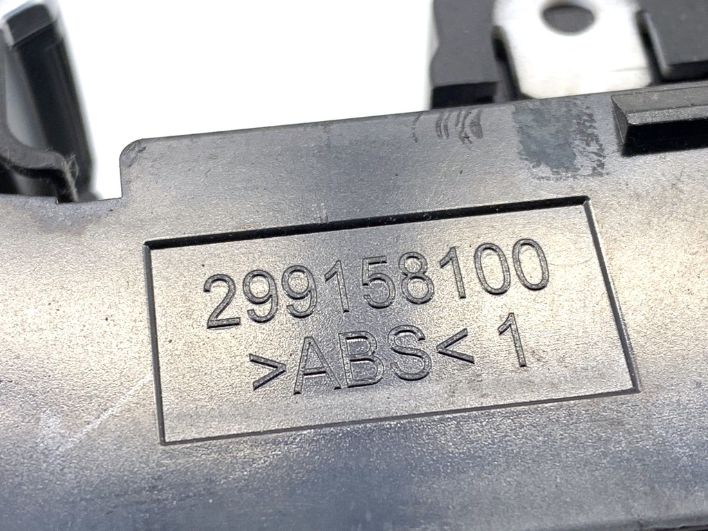 STARK-830588-3