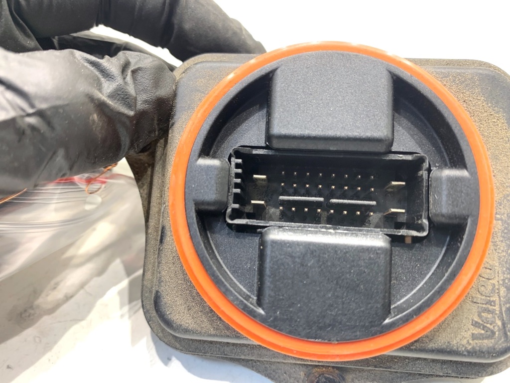 STARK-907845-2